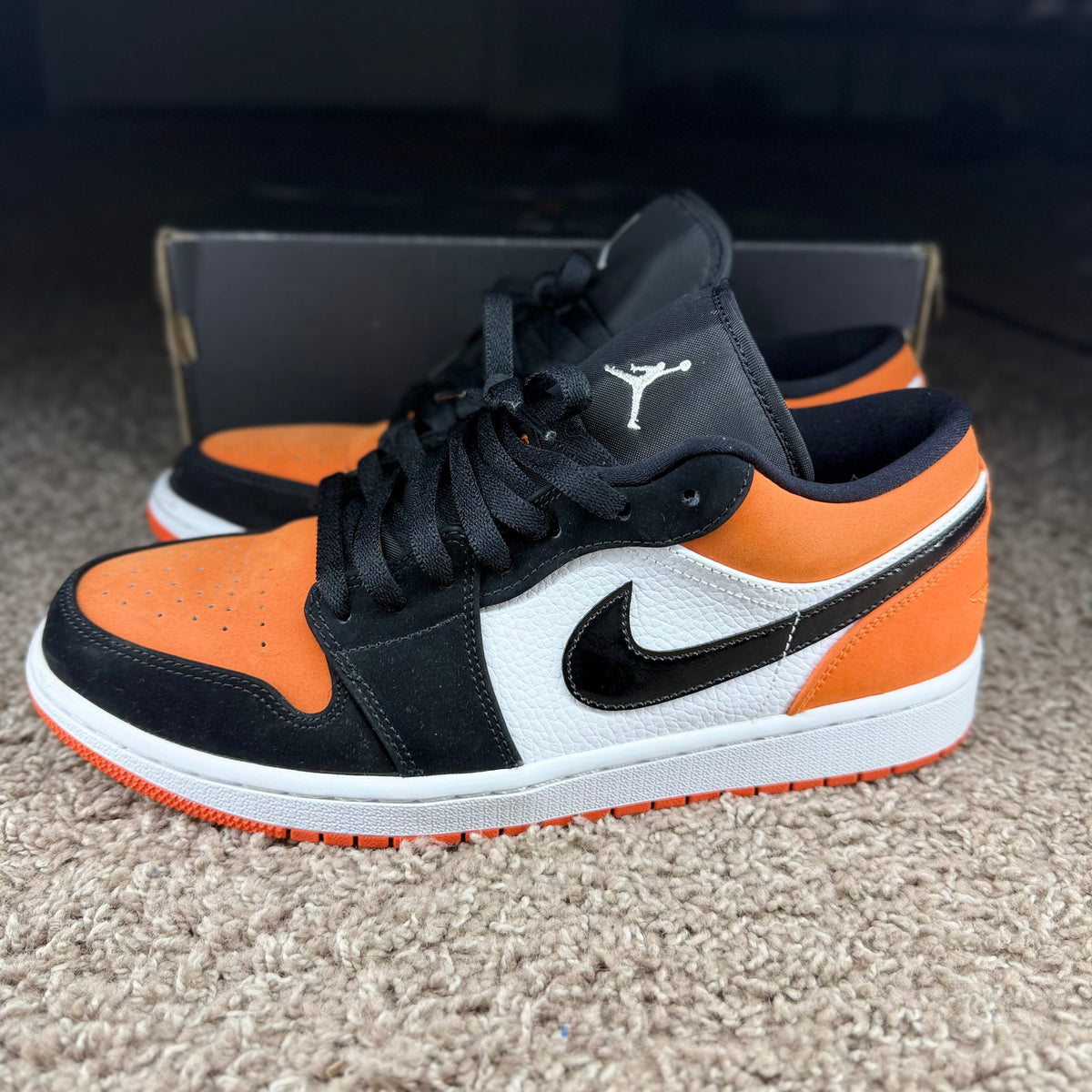 Air Jordan 1 low