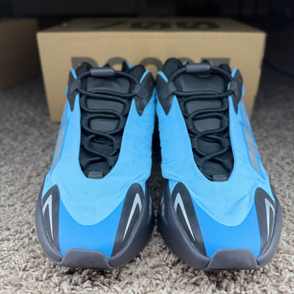 Yeezy 700 Mnvn “Cyan”