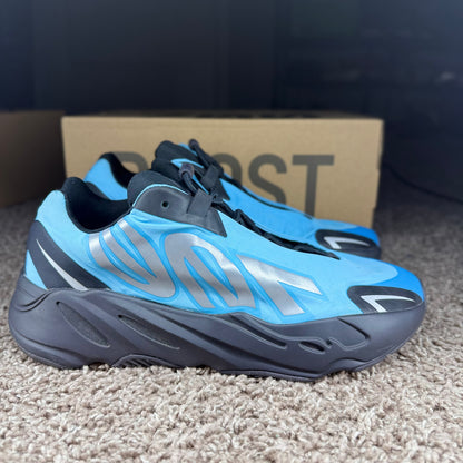 Yeezy 700 Mnvn “Cyan”