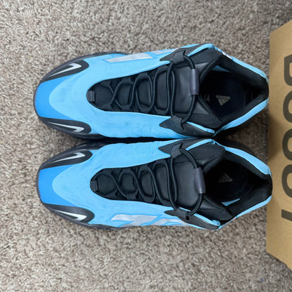 Yeezy 700 Mnvn “Cyan”